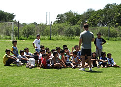 Instructor de Futbol Infantil